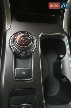 Седан Ford Fusion 2017 в 