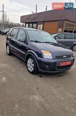 Хэтчбек Ford Fusion 2006 в 