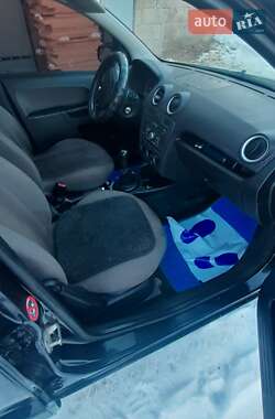 Хэтчбек Ford Fusion 2007 в 