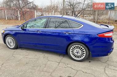 Седан Ford Fusion 2013 в 
