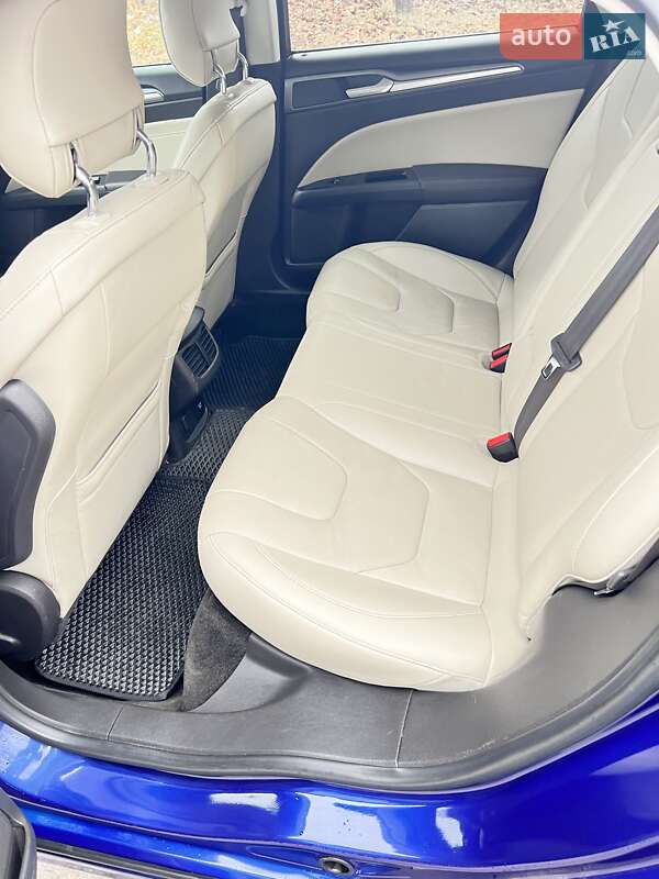 Седан Ford Fusion 2013 в Полтаве