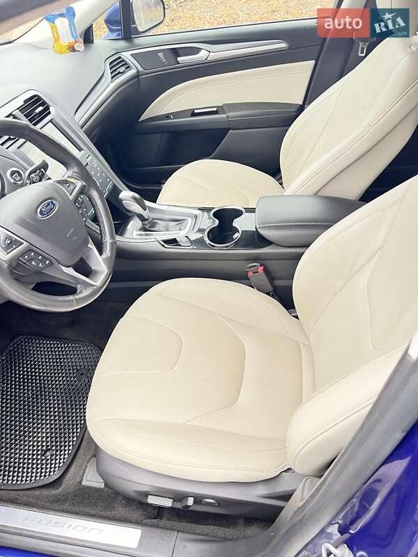 Седан Ford Fusion 2013 в Полтаве