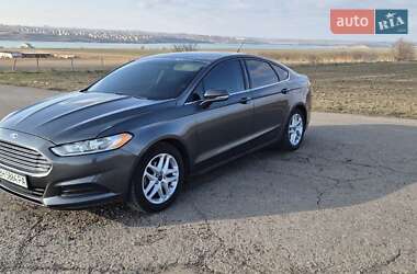 Седан Ford Fusion 2016 в Новій Дофінівці