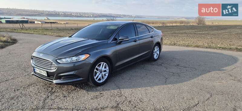 Ford Fusion 2016