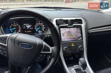 Седан Ford Fusion 2014 в Черновцах