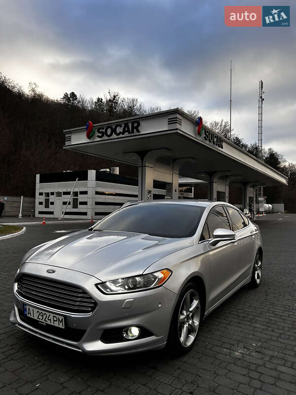 Седан Ford Fusion 2012 в Обухове