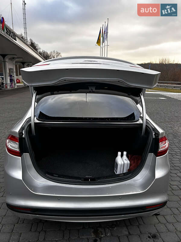 Седан Ford Fusion 2012 в Обухове