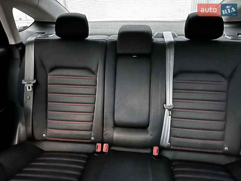 Седан Ford Fusion 2012 в Обухове
