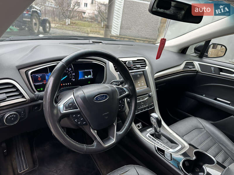 Седан Ford Fusion 2014 в Тульчині