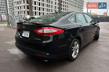 Седан Ford Fusion 2014 в 
