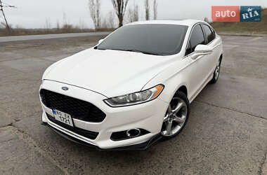 Седан Ford Fusion 2015 в Переяславі