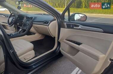 Седан Ford Fusion 2014 в Львове