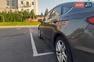 Седан Ford Fusion 2014 в Львове