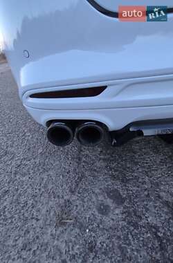 Седан Ford Fusion 2019 в 