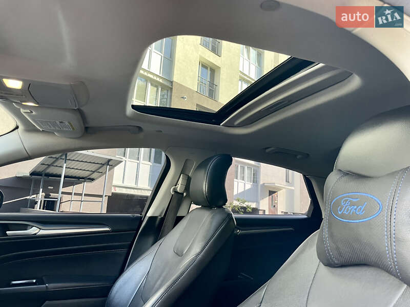 Седан Ford Fusion 2015 в Виннице