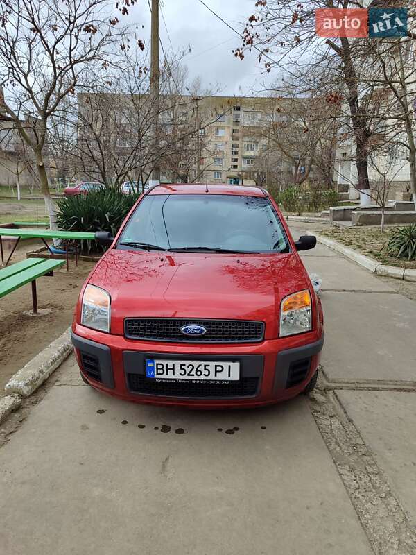 Хетчбек Ford Fusion 2008 в Кілії