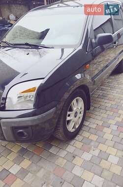 Хэтчбек Ford Fusion 2008 в 