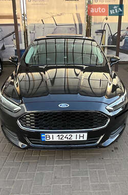 Седан Ford Fusion 2013 в Полтаві