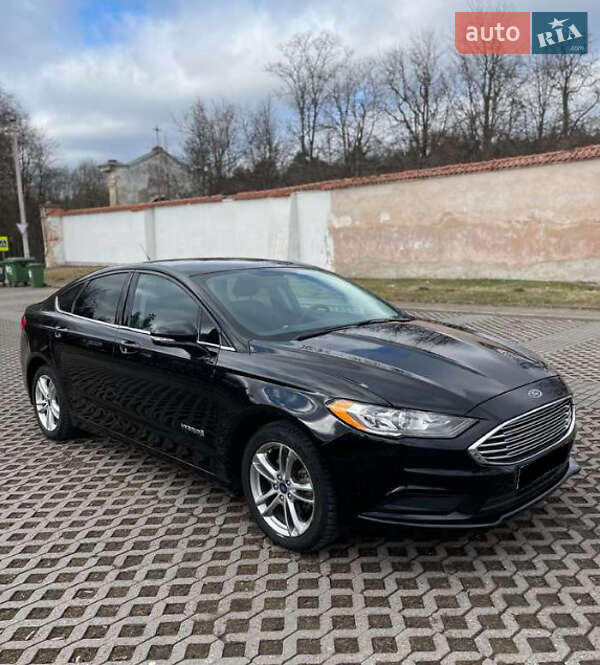 Седан Ford Fusion 2018 в Чернигове