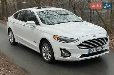 Седан Ford Fusion 2018 в Києві