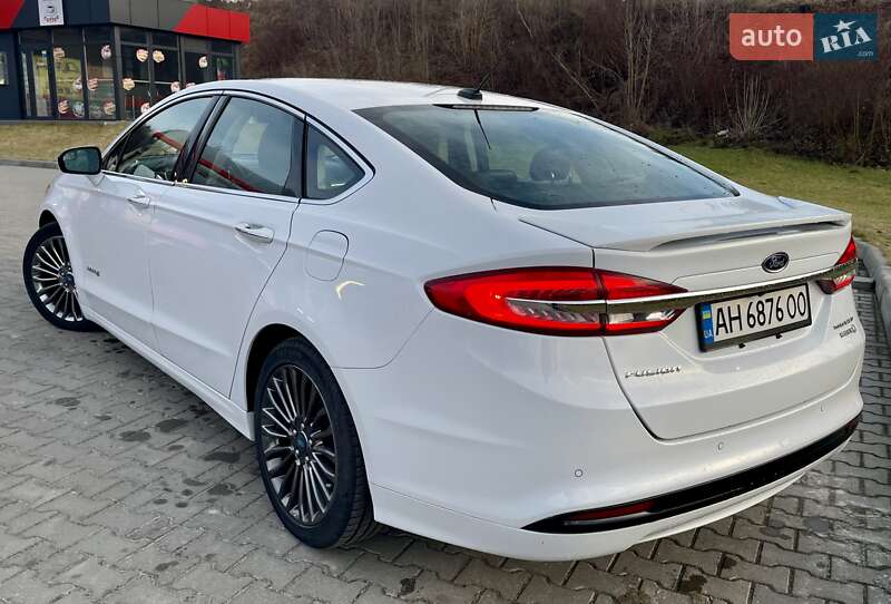 Седан Ford Fusion 2016 в Тернополе