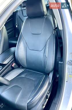 Седан Ford Fusion 2016 в 