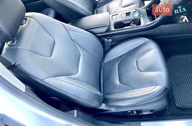 Седан Ford Fusion 2016 в 
