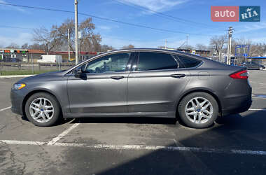 Седан Ford Fusion 2014 в 