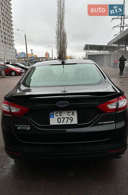 Седан Ford Fusion 2014 в 