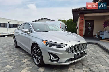 Седан Ford Fusion 2019 в Києві