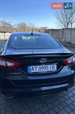 Седан Ford Fusion 2015 в 