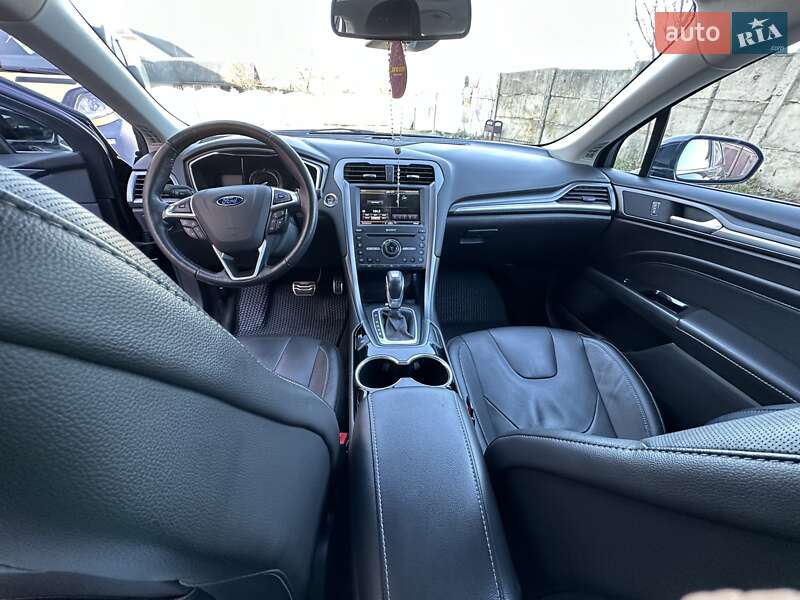 Седан Ford Fusion 2015 в Івано-Франківську