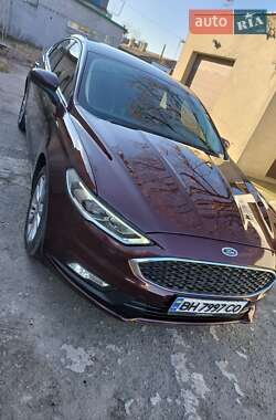 Седан Ford Fusion 2016 в 