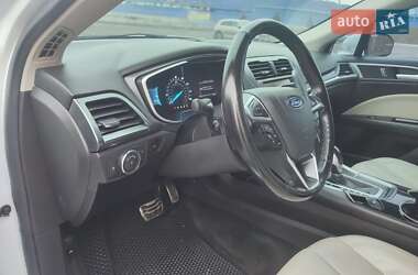 Седан Ford Fusion 2015 в Виннице