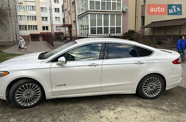 Седан Ford Fusion 2014 в 