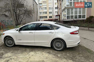 Седан Ford Fusion 2014 в 