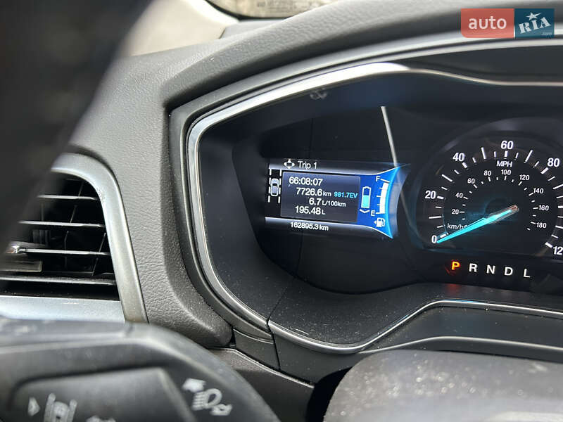 Седан Ford Fusion 2014 в Львове