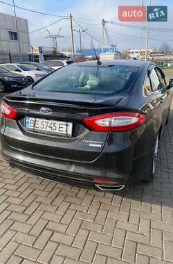 Седан Ford Fusion 2014 в Миколаєві