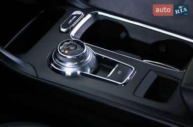 Седан Ford Fusion 2017 в 