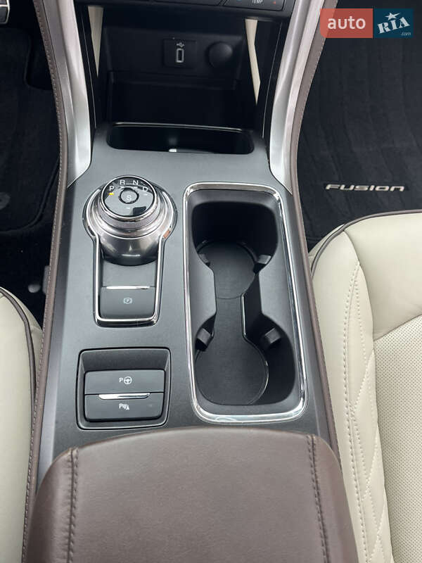 Седан Ford Fusion 2017 в Кривом Роге