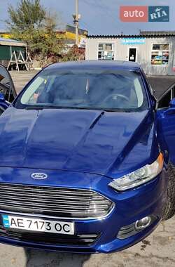 Седан Ford Fusion 2015 в 