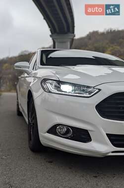 Седан Ford Fusion 2015 в Киеве