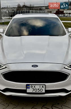 Седан Ford Fusion 2020 в 