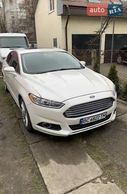 Седан Ford Fusion 2013 в Львові