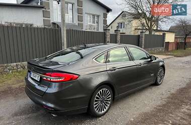 Седан Ford Fusion 2017 в Миргороде