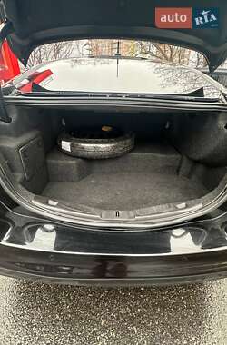 Седан Ford Fusion 2013 в 