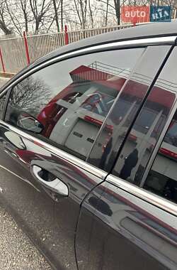 Седан Ford Fusion 2013 в 