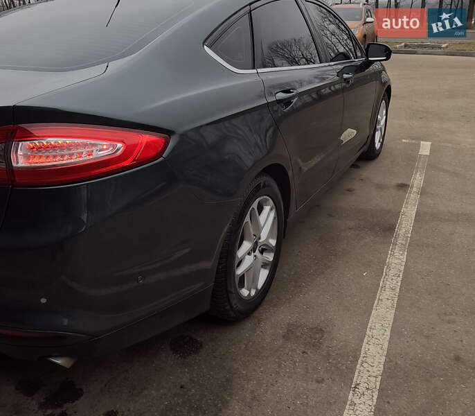 Седан Ford Fusion 2014 в Чугуеве