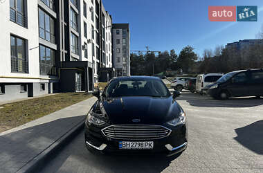 Седан Ford Fusion 2017 в Львове