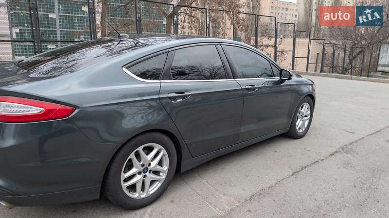 Седан Ford Fusion 2015 в Киеве